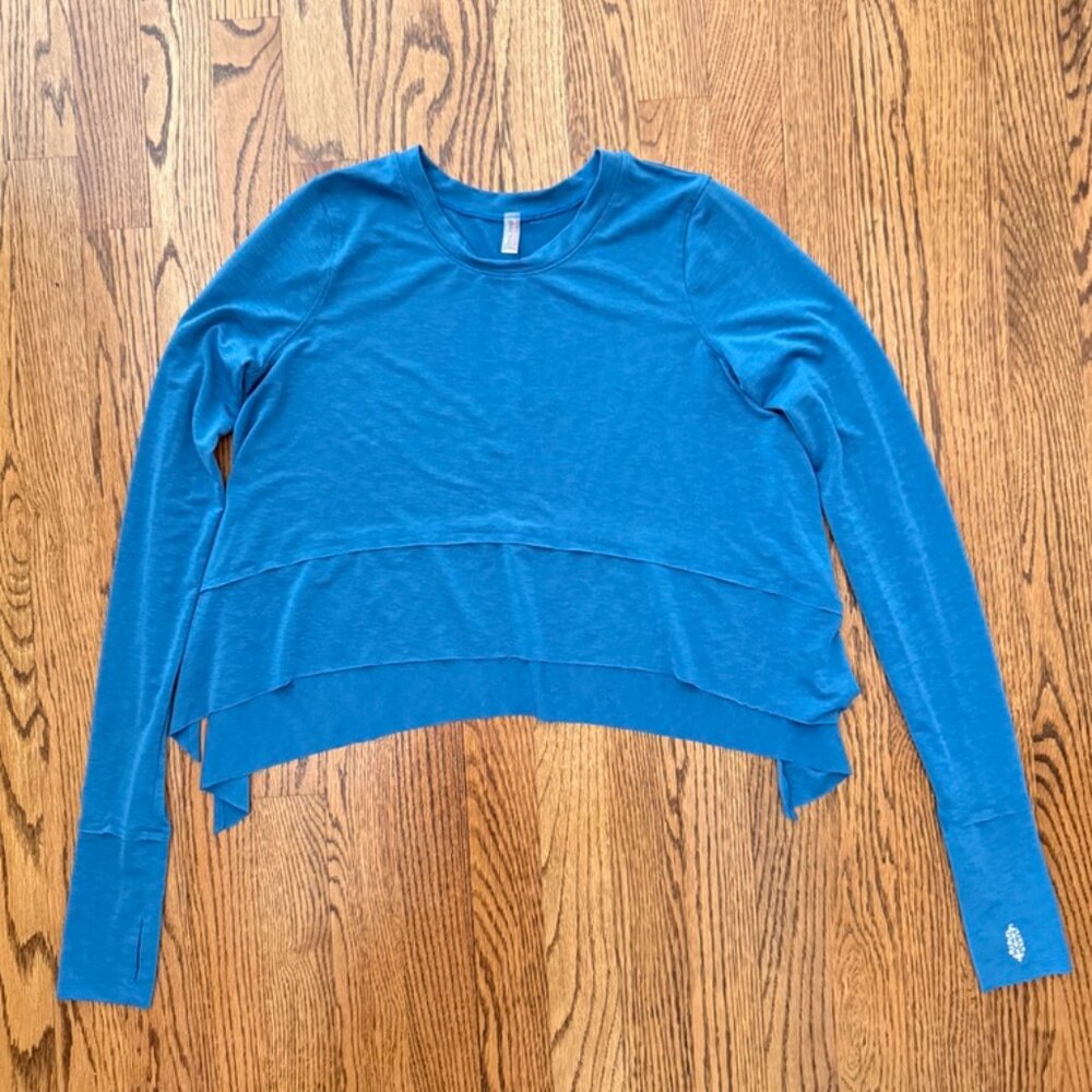 Free People Movement women's long sleeve top size xs